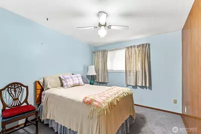 15427 SE 9th Street, Bellevue, WA 98007 - Photo 19