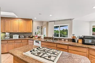 8285 Cowichan Rd, Blaine, WA 98230 - Photo 23