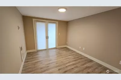 609 13th Avenue W, Kirkland, WA 98033 - Photo 23