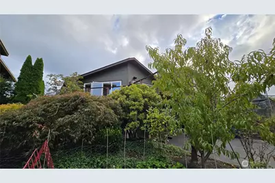 609 13th Avenue W, Kirkland, WA 98033 - Photo 7