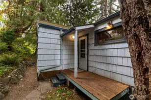 1083 Chuckanut Dr, Bellingham, WA 98229 - Photo 3