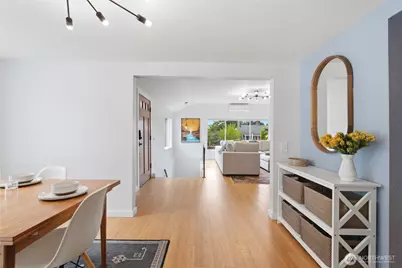 8012 25th Avenue NW, Seattle, WA 98117 - Photo 9