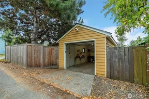 1820 S Weller St, Seattle, WA 98144 - Photo 29