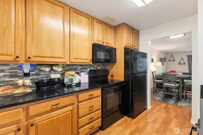 12404 SE 272nd Place #C, Kent, WA 98030 - Photo 7