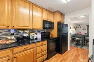 12404 SE 272nd Pl, Kent, WA 98030 - Photo 7
