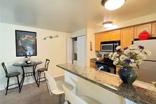 300 10th Ave, Seattle, WA 98122 - Photo 15