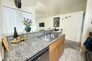 300 10th Ave, Seattle, WA 98122 - Photo 13