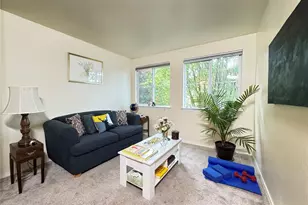 300 10th Ave, Seattle, WA 98122 - Photo 5