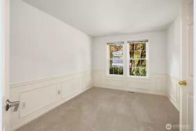 4718 191st Place NE, Sammamish, WA 98074 - Photo 9
