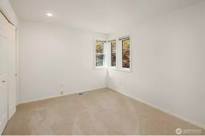 4718 191st Place NE, Sammamish, WA 98074 - Photo 31
