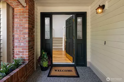 4718 191st Place NE, Sammamish, WA 98074 - Photo 3