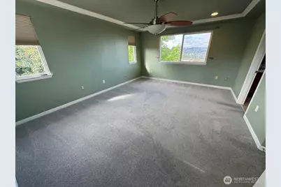 601 Bronson Place NE, Renton, WA 98056 - Photo 15