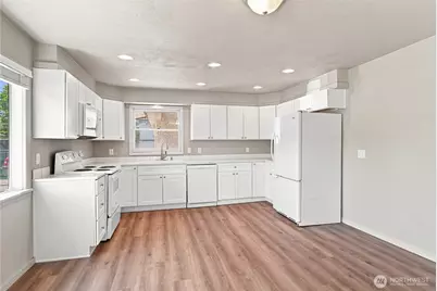 64 N James Avenue, East Wenatchee, WA 98802 - Photo 9