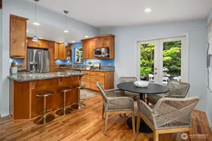 909 110th Ave SE, Bellevue, WA 98004 - Photo 5