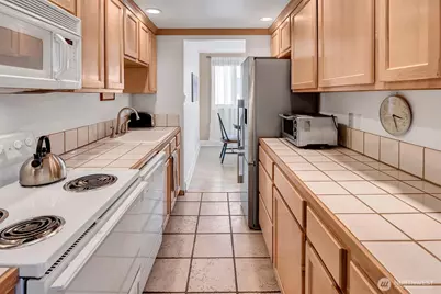 1001 Queen Anne Avenue N #401, Seattle, WA 98109 - Photo 17