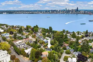 1736 Palm Ave SW, Seattle, WA 98116 - Photo 3