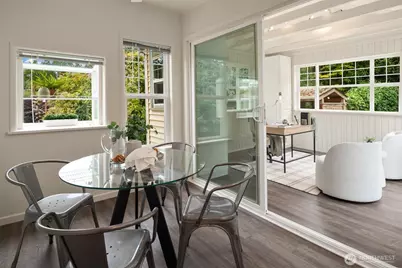1736 Palm Avenue SW, Seattle, WA 98116 - Photo 13
