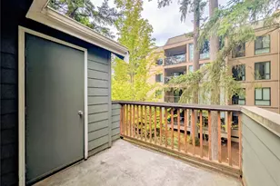 15433 Country Club Dr, Mill Creek, WA 98012 - Photo 5