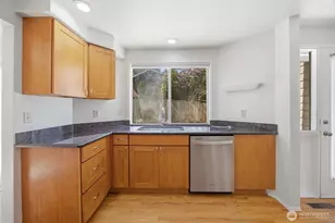 14447 86th Pl NE, Kirkland, WA 98034 - Photo 13