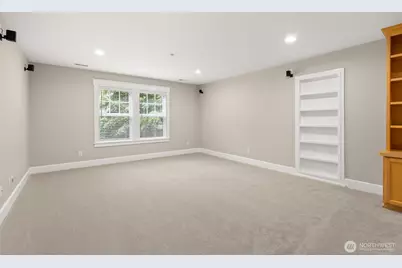 11621 Gravelly Lake Drive SW, Lakewood, WA 98499 - Photo 29