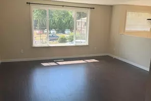 1306 Sherwood Ct E, Tacoma, WA 98445 - Photo 5