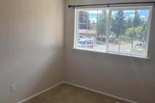 1306 Sherwood Ct E, Tacoma, WA 98445 - Photo 9