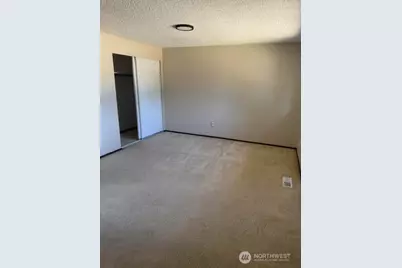 1306 Sherwood Court E, Tacoma, WA 98445 - Photo 7