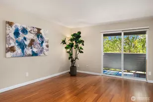 10329 Meridian Ave N, Seattle, WA 98133 - Photo 11