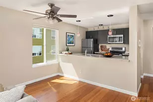 10329 Meridian Ave N, Seattle, WA 98133 - Photo 7