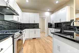 18947 NE 68th St, Redmond, WA 98052 - Photo 11