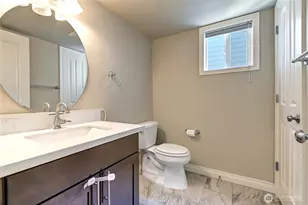 18947 NE 68th St, Redmond, WA 98052 - Photo 31