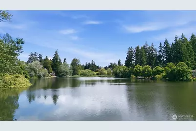 19528 Echo Lake Place N #B101, Shoreline, WA 98133 - Photo 13
