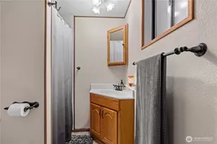51 NE Briggadun Dr, Belfair, WA 98528 - Photo 23