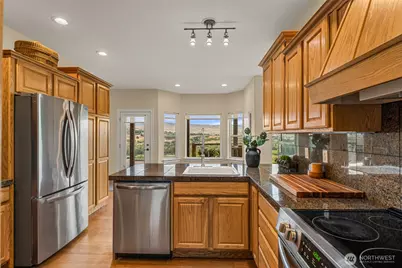 3045 Eastview Lane, Wenatchee, WA 98801 - Photo 13