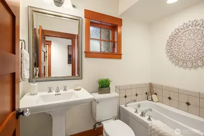 424 10th Avenue, Kirkland, WA 98033 - Photo 17