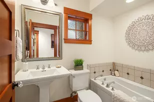 424 10th Ave, Kirkland, WA 98033 - Photo 17
