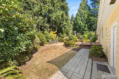 18521 36th Place NE, Lake Forest Park, WA 98155 - Photo 33
