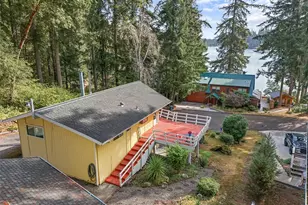 10006 Eagle Pl, Anderson Island, WA 98303 - Photo 5