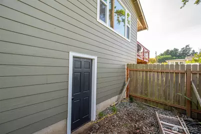 2348 Happy Lane, Oak Harbor, WA 98277 - Photo 25