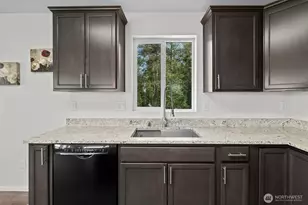 2348 Happy Ln, Oak Harbor, WA 98277 - Photo 11