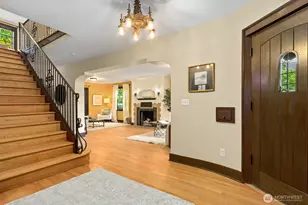 6238 25th Ave NE, Seattle, WA 98115 - Photo 3