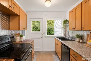 1768 Alki Ave SW, Seattle, WA 98116 - Photo 5