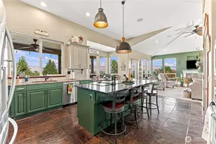 1506 Anton, Wenatchee, WA 98801 - Photo 11