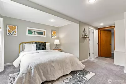 2110 N 86th Street, Seattle, WA 98103 - Photo 21