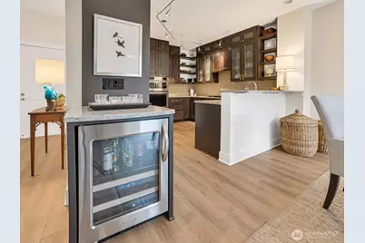 10045 NE 1st Street #124, Bellevue, WA 98004 - Photo 13
