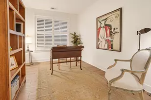 10045 NE 1st St, Bellevue, WA 98004 - Photo 21