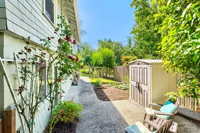 1405 10th Avenue SE, Olympia, WA 98501 - Photo 23
