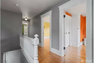 1921 44th Avenue SW, Seattle, WA 98116 - Photo 13