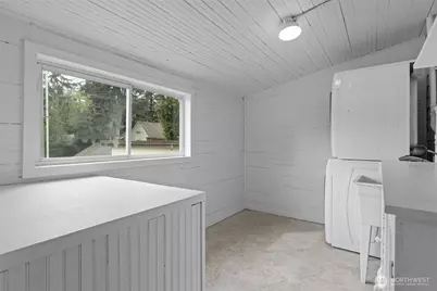 1921 44th Avenue SW, Seattle, WA 98116 - Photo 23