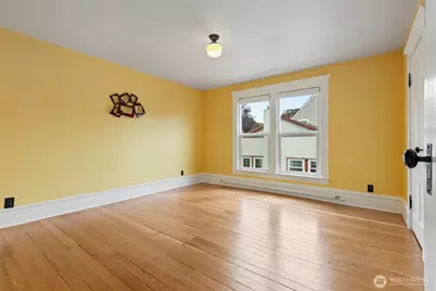 1921 44th Avenue SW, Seattle, WA 98116 - Photo 19